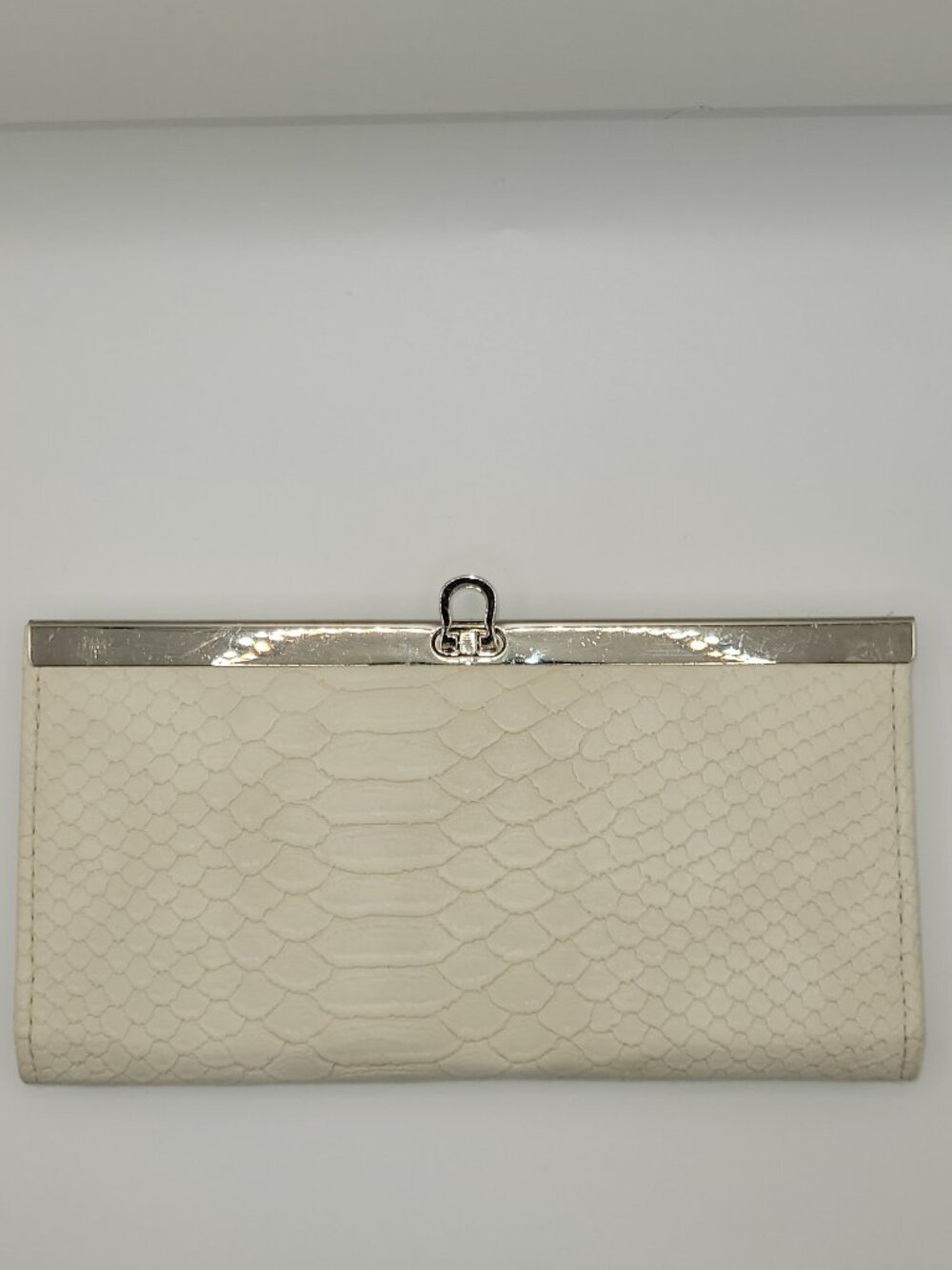 Faux Leather Croc Embossed Long Clutch Wallet in Cream